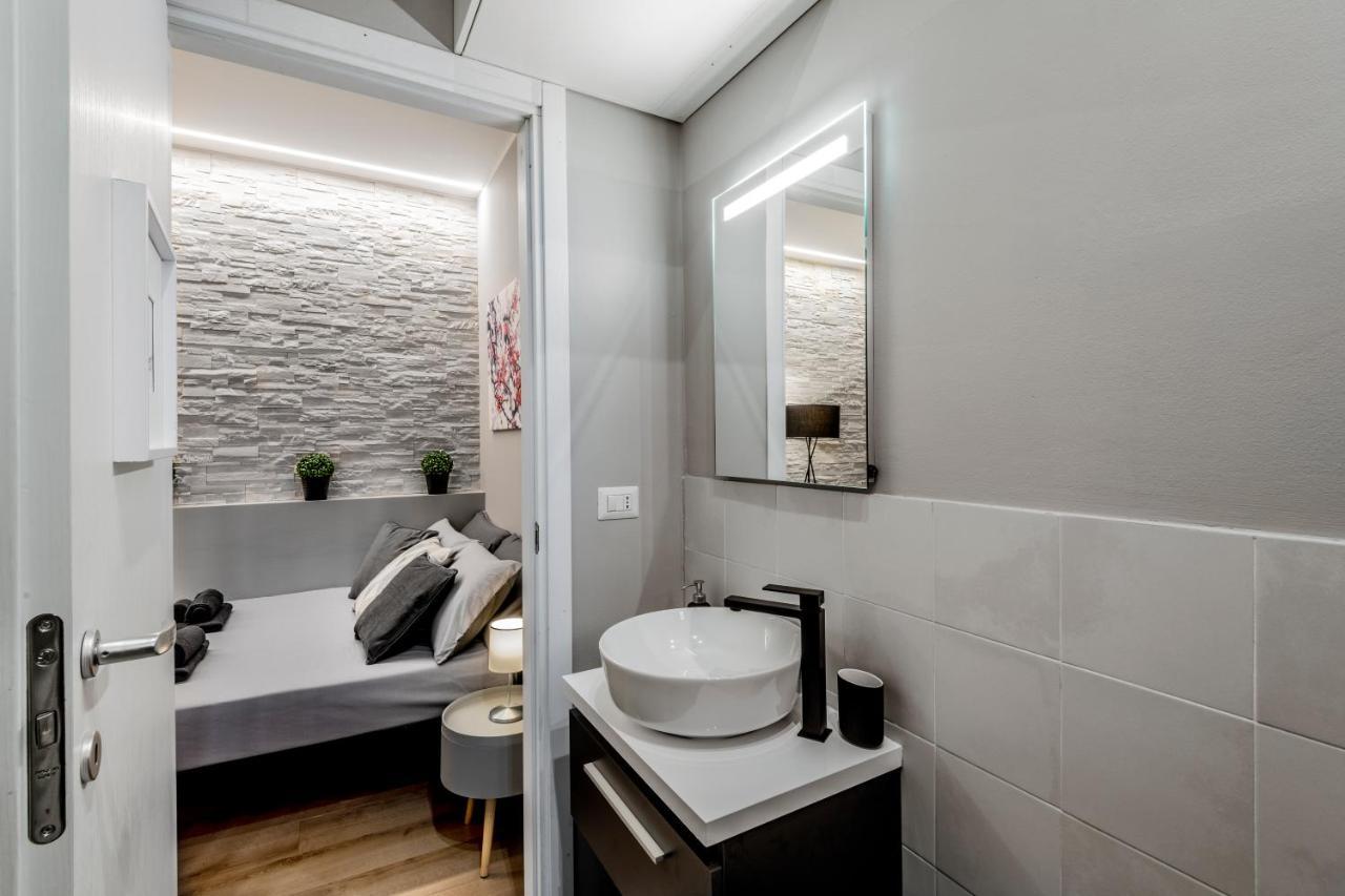 Super Modern And Design Apartment, A Due Passi Dai Navigli Milan Exterior photo