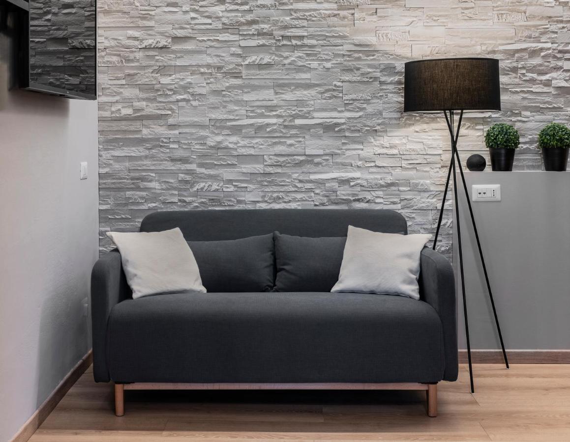 Super Modern And Design Apartment, A Due Passi Dai Navigli Milan Exterior photo