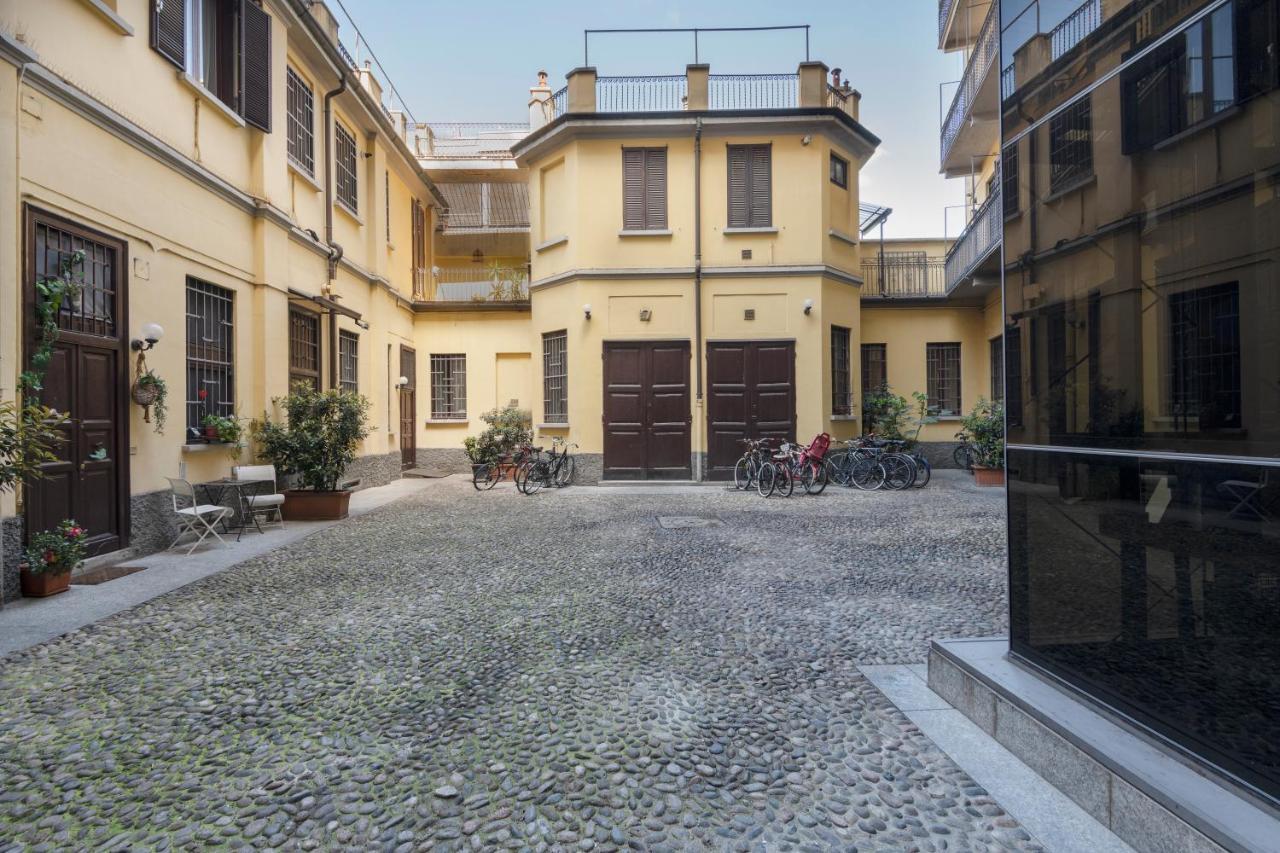 Super Modern And Design Apartment, A Due Passi Dai Navigli Milan Exterior photo
